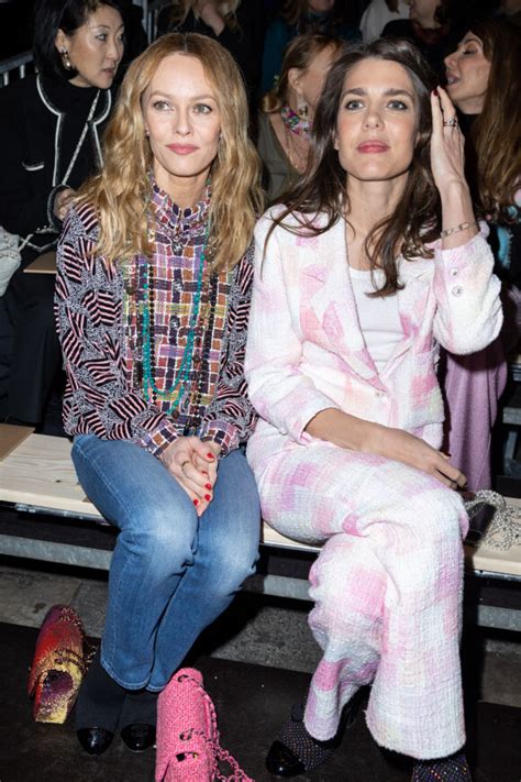 PHOTOS – Vanessa Paradis, Charlotte Casiraghi Chanel de.